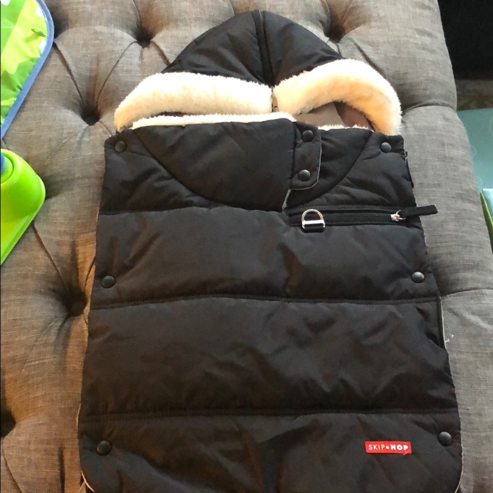Skip Hop Bundle Me
